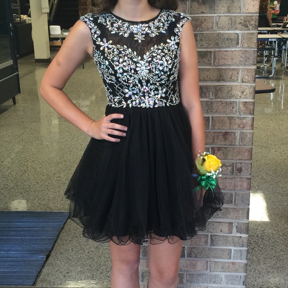 Prom/Formal Dress - Picture 4 of 4